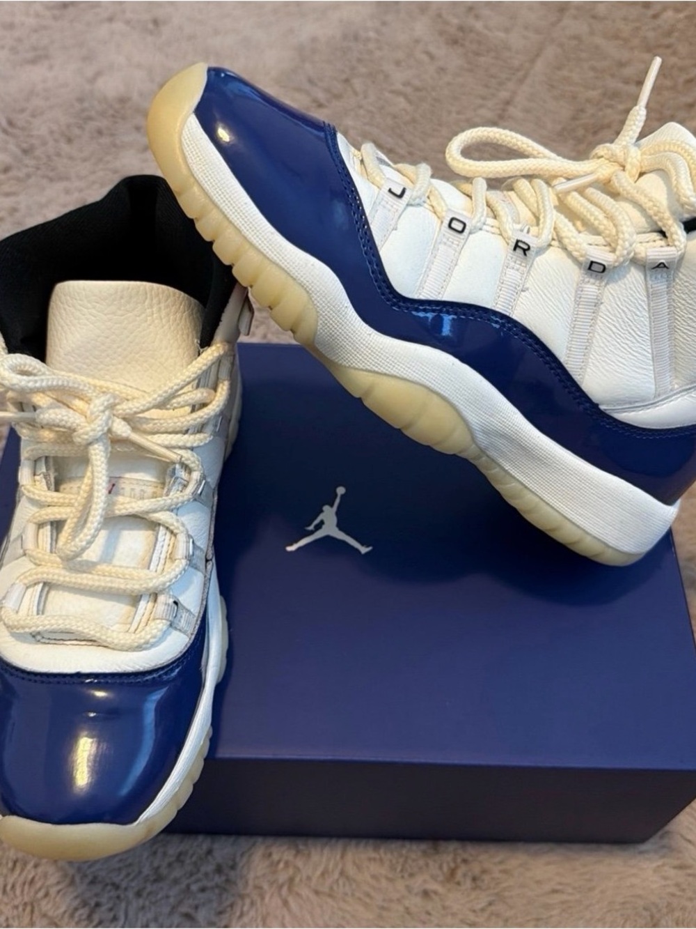 Air Jordan 11 Retro RA (GS) size 7y